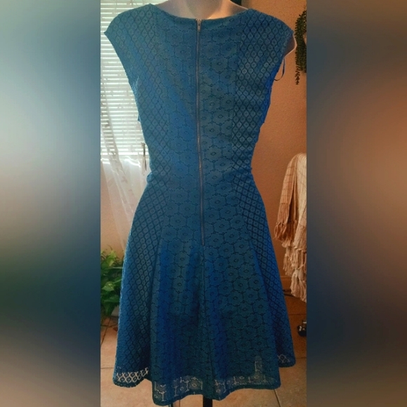 NWT - Danny & Nicole brand -Size 16-  blue lace dress - Picture 3 of 5